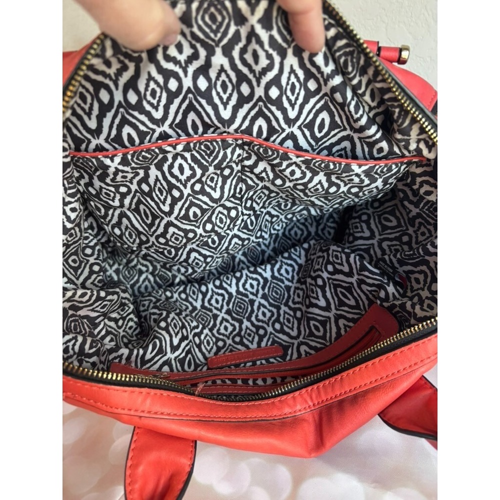 Gorgeous Orange - Bright and Fun for spring! Urban Expressions Tote Bag‎ - Picture 4 of 9